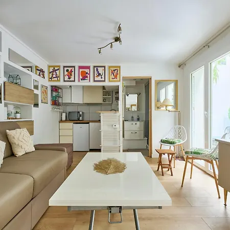 Apartment Abbesses 18th Bright With Private Courtyard Managed By Mey Age Paris